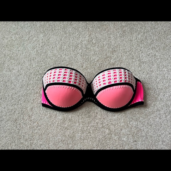 Victoria Secret Crochet Bandeu Swim Top | Size 32DD - Picture 1 of 5
